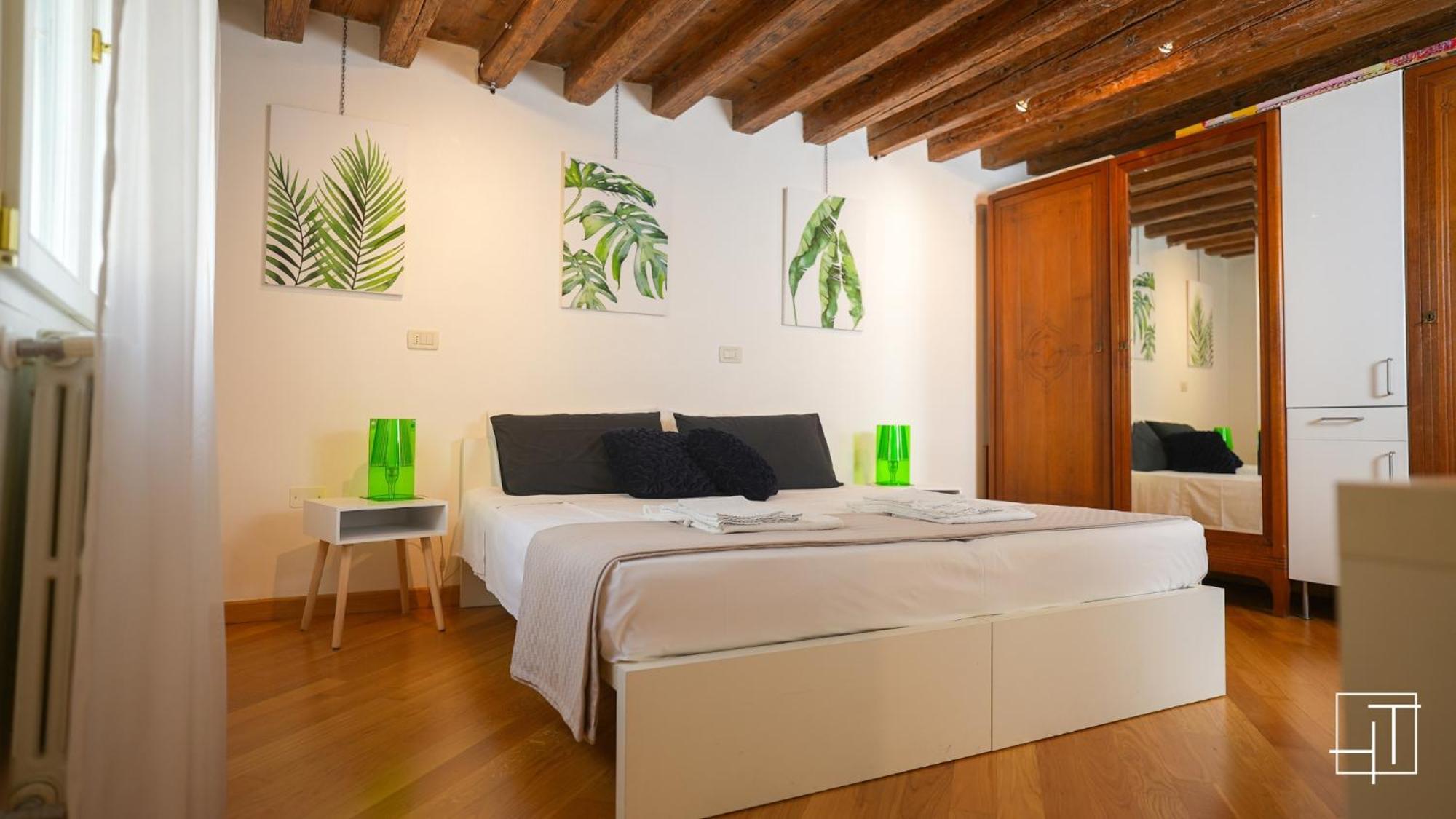 Hometoday - Esclusivo Loft In Centro A