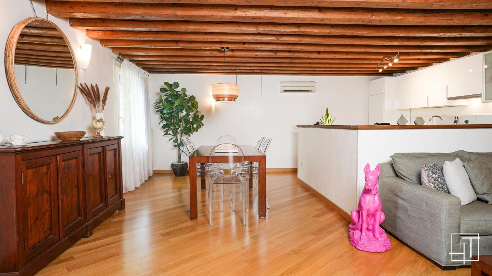 Hometoday - Esclusivo Loft In Centro A